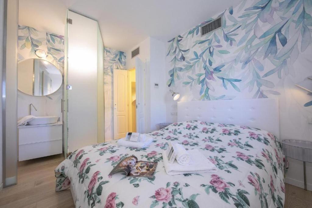 Poolside Apartment Cristina Bellano Eksteriør bilde